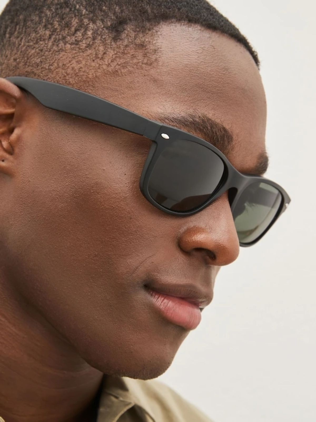 GAFAS WAYFARER NEGRA UV 400
